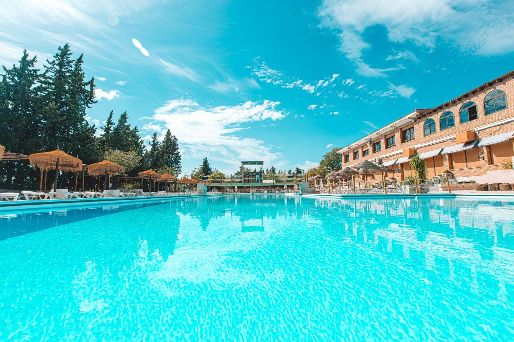 Camping & Bungalows Suspiro Del Moro Otura Kültér fotó