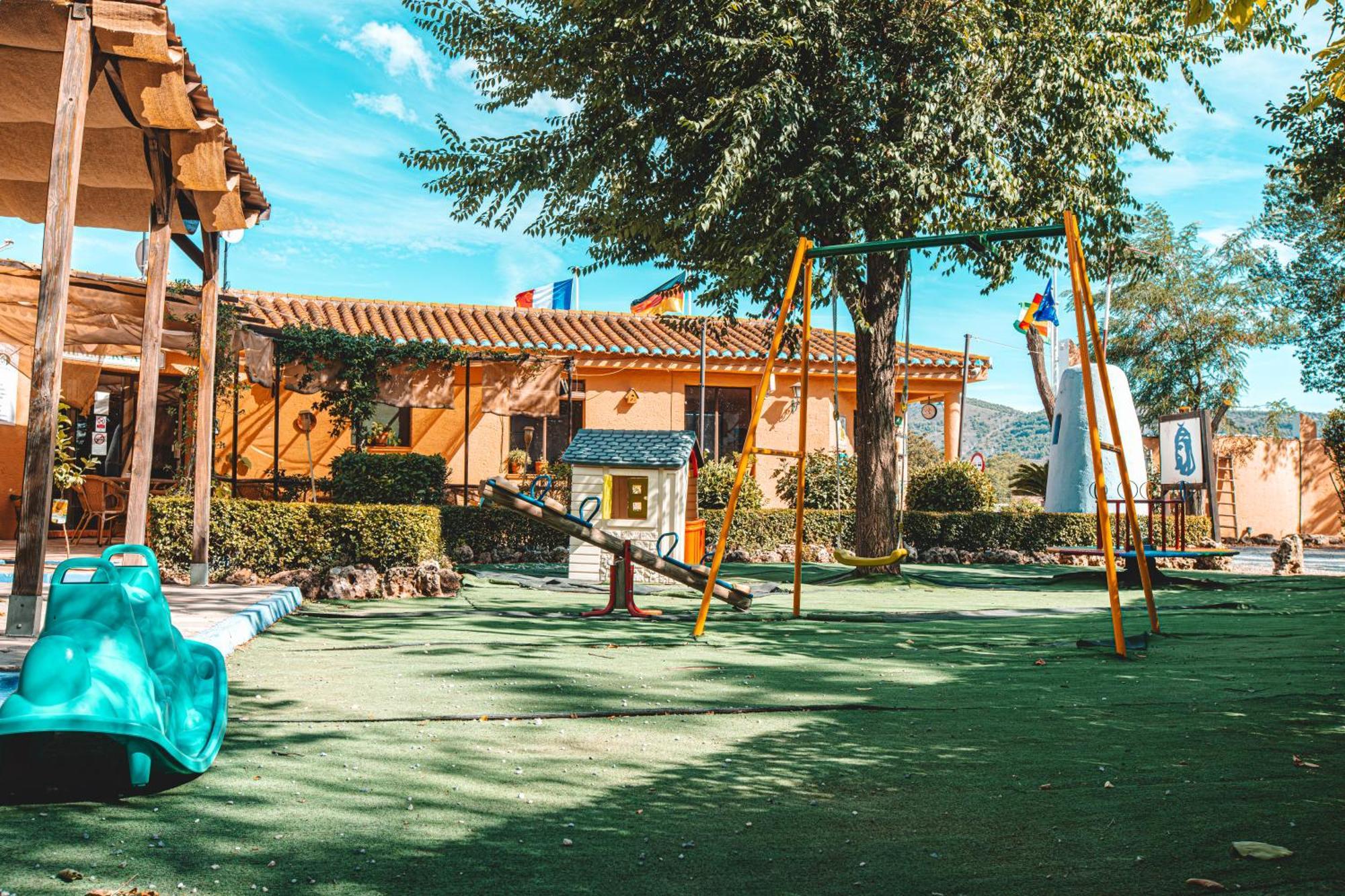 Camping & Bungalows Suspiro Del Moro Otura Kültér fotó